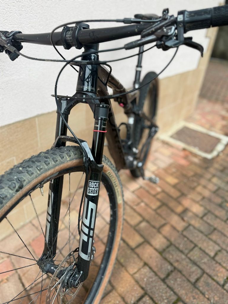 Used Orbea OIZ M11-AXS 2022 2022 Mountainbike, Light Gray, 29 — image 9 of 10
