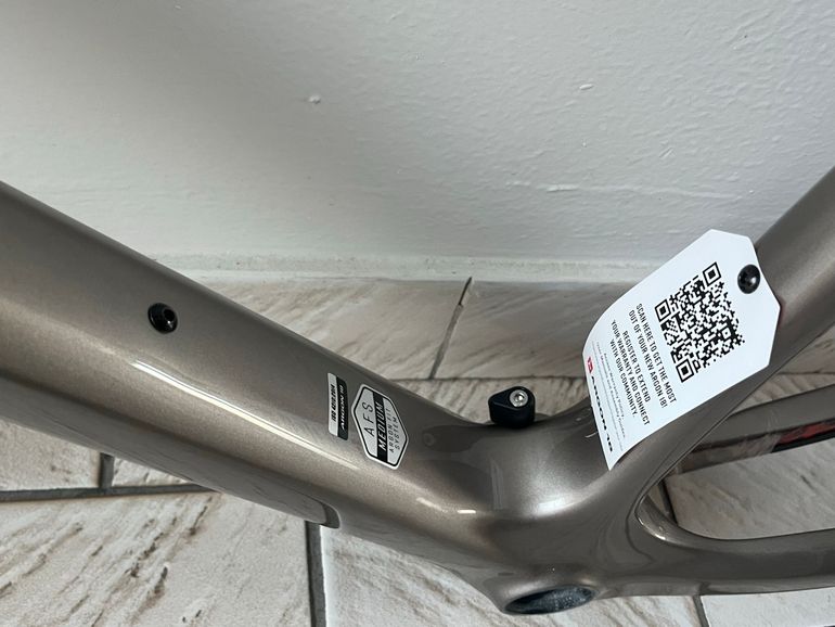 Used Argon 18 Dark Matter SRAM Rival eTap AXS 2022 Frameset 2022 Road & Gravel, Light Gray — image 10 of 23