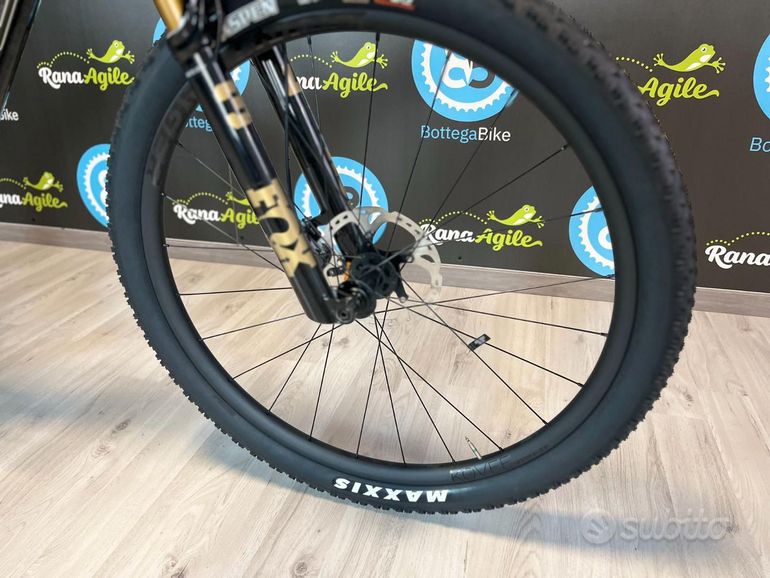 Used Trek Supercaliber SLR 9.8 XT Di2 Gen 2 2026 2026 Mountainbike, Negro — image 15 of 20