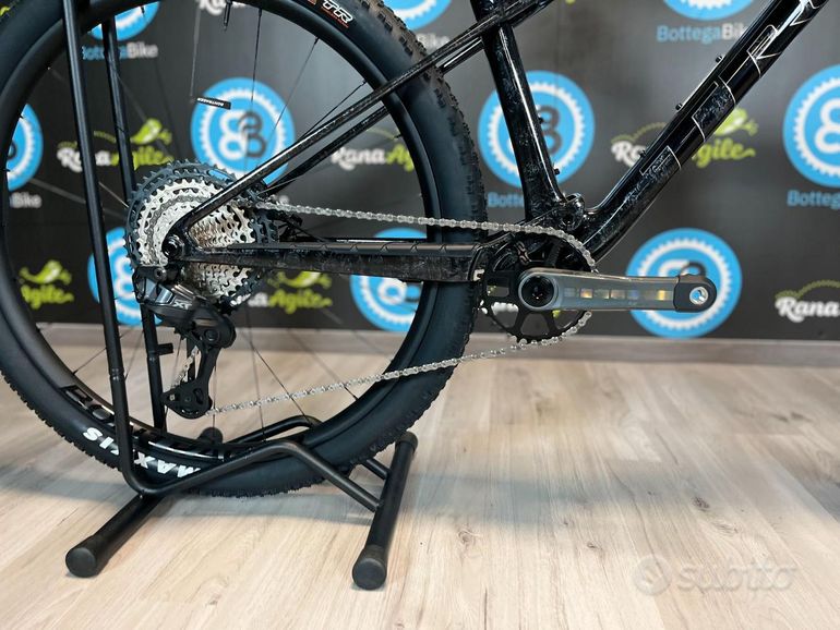 Used Trek Supercaliber SLR 9.8 XT Di2 Gen 2 2026 2026 Mountainbike, Negro — image 2 of 20
