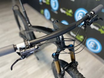 Used Trek Supercaliber SLR 9.8 XT Di2 Gen 2 2026 2026 Mountainbike, Negro — image 9 of 20
