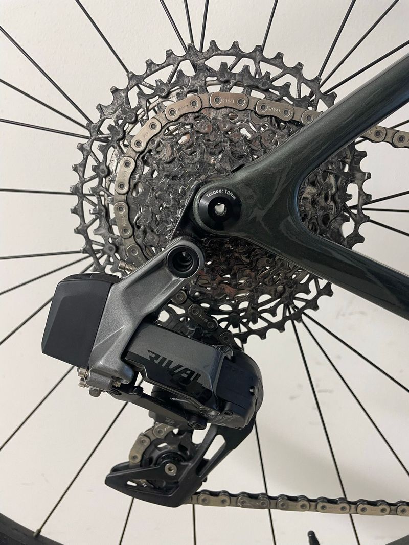 Used 3T SRAM Rival eTap AXS 2025 Road & Gravel, Green — image 5 of 9