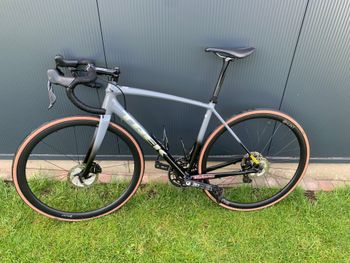 Used Trek Emonda Other 2021 Road & Gravel, Light Gray — image 2 of 7