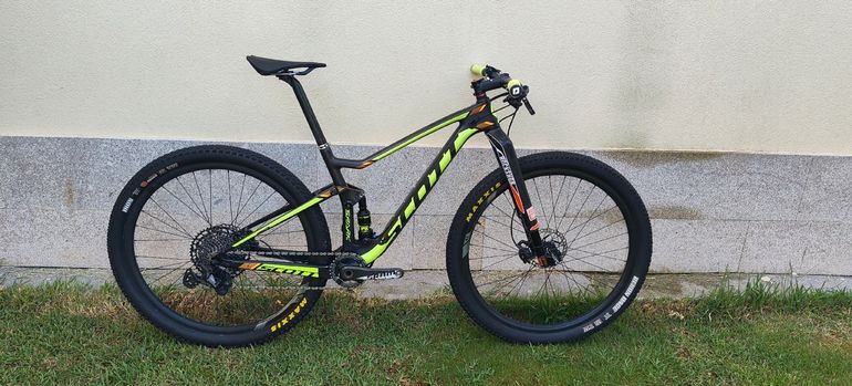 Used Scott Spark 930 2017 2017 Mountainbike, Black, 29 — image 1 of 8