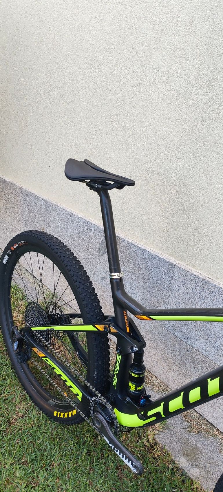 Used Scott Spark 930 2017 2017 Mountainbike, Black, 29 — image 4 of 8