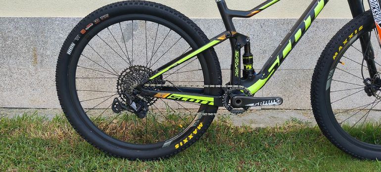 Used Scott Spark 930 2017 2017 Mountainbike, Black, 29 — image 2 of 8
