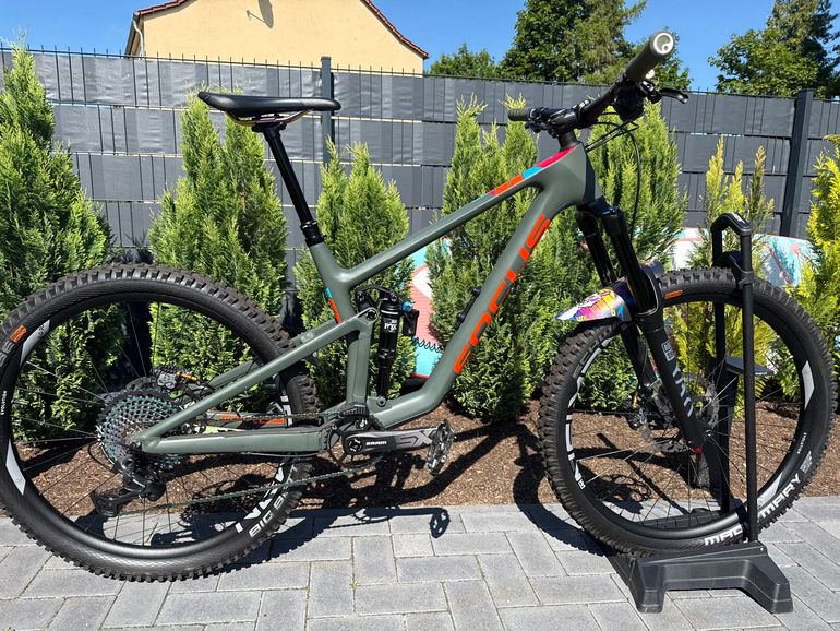 Used Focus SAM 8.8 2021 2021 Mountainbike, Verde — image 1 of 4