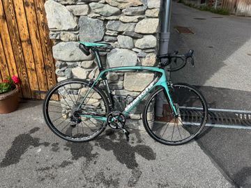 Used Bianchi Oltre Shimano Ultegra Di2 2014 Road & Gravel