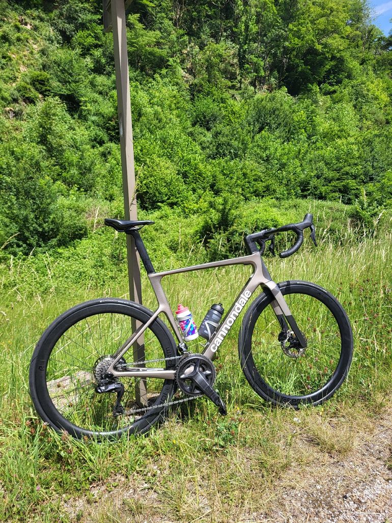 Used Cannondale SuperSix EVO 2 2024 2024 Road & Gravel, Hellgrau — image 1 of 3