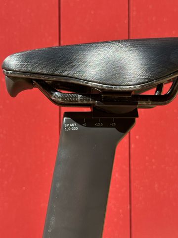 Used BMC Speedmachine 01 THREE 2026 2026 Road & Gravel, Black — image 8 of 13