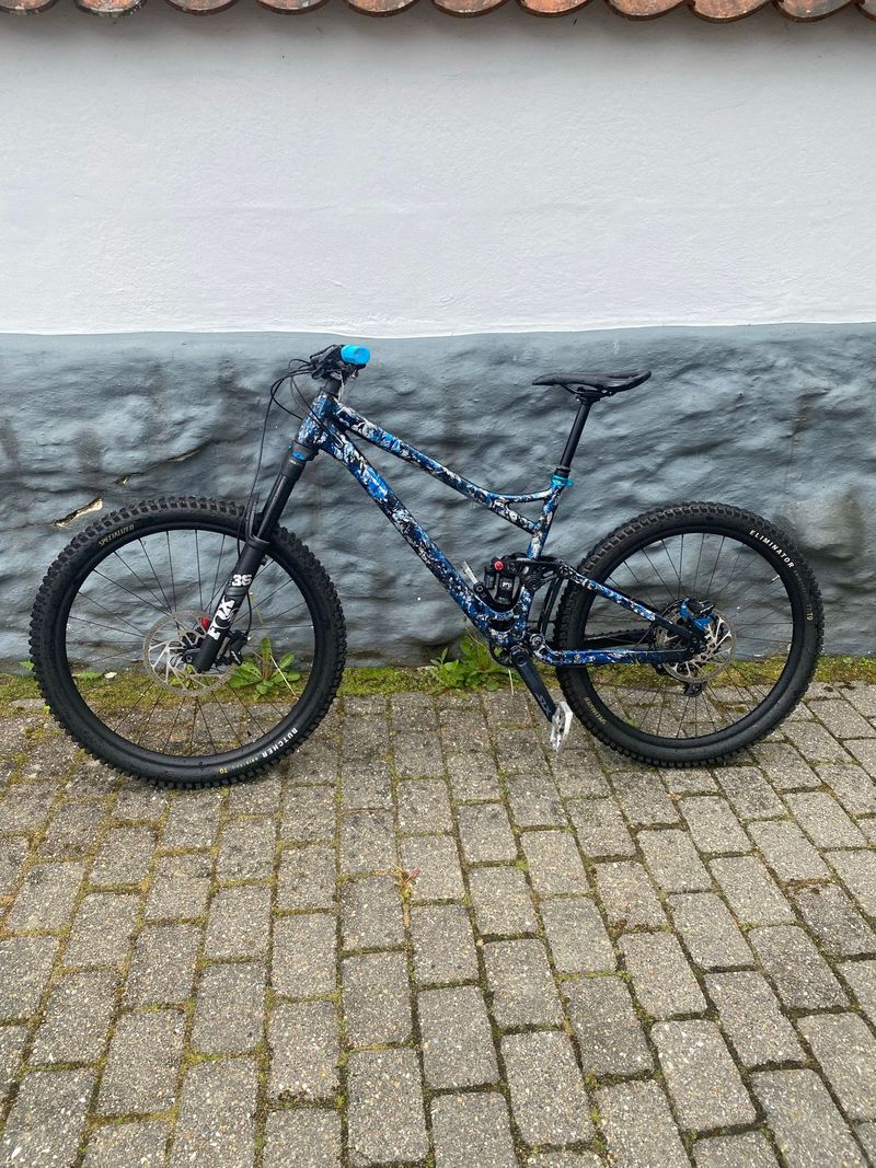 Käytetty Banshee PRIME V3.2 Frame 2023 2023 Mountainbike — kuva 2 / 6