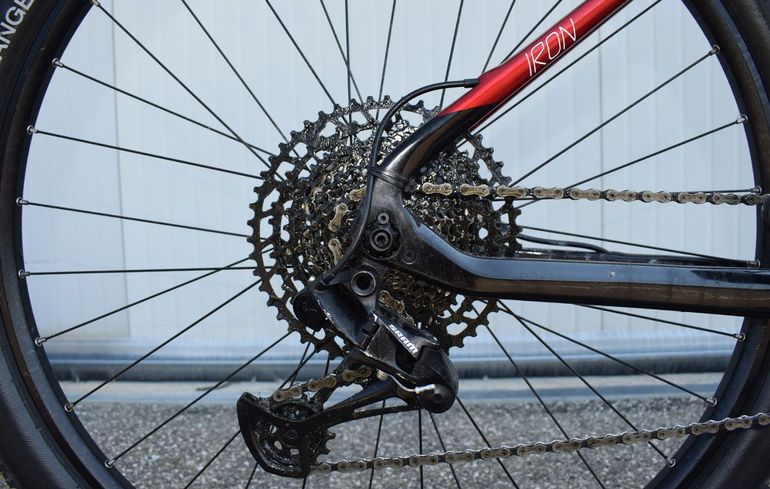 Used Olympia Iron Pro Disc 2022 Mountainbike, Rosso — image 2 of 4