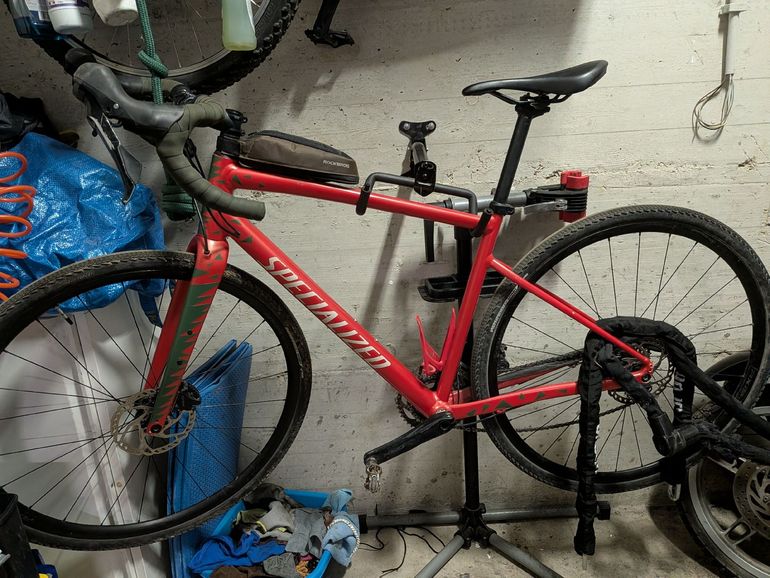 Used Specialized Diverge Elite E5 2023 2023 Road & Gravel, Red — image 5 of 6