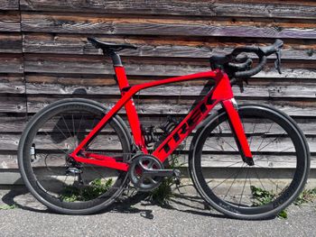 Used Trek Madone 9.2 H2 Compact 2016 2016 Road & Gravel — image 2 of 7