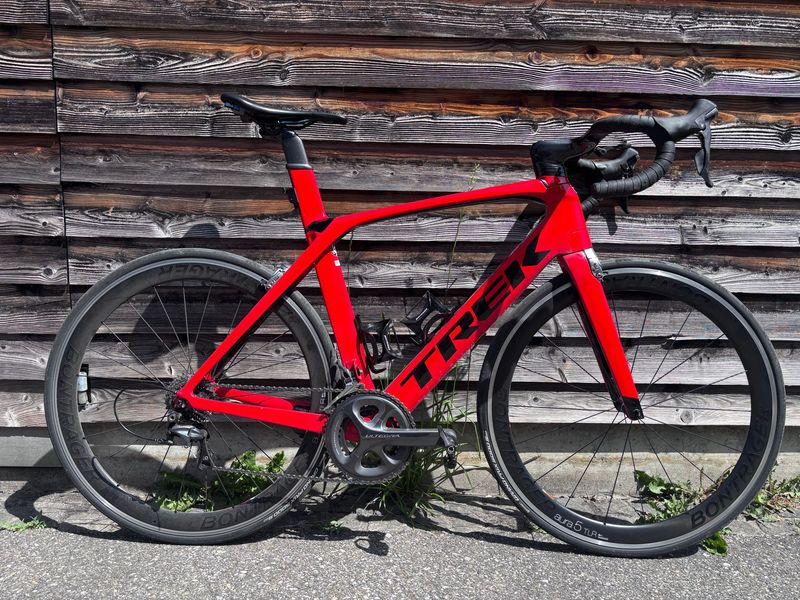 Used Trek Madone 9.2 H2 Compact 2016 2016 Road & Gravel, Red — image 2 of 7