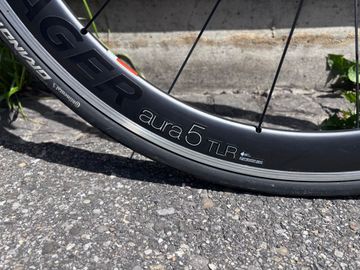 Used Trek Madone 9.2 H2 Compact 2016 2016 Road & Gravel, Red — image 4 of 7