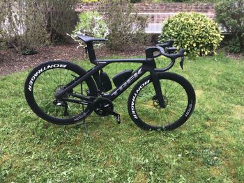 Used Pinarello Pinarello Dogma F Luxter Blue SRAM Red 2025 Road & Gravel, Blue — image 13 of 14