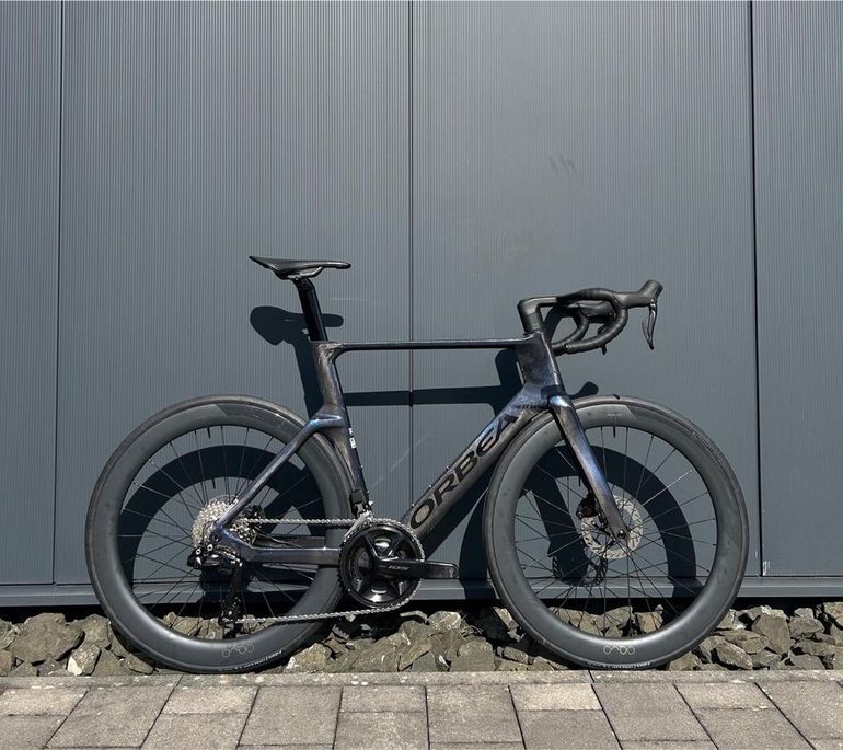 Used Pinarello Pinarello Dogma F Luxter Blue SRAM Red 2025 Road & Gravel, Blue — image 14 of 14