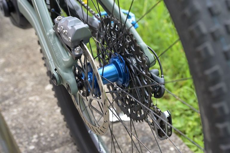 Used Specialized Specialized Turbo Levo Alloy Comp Custom S6 MY2025 2025 Mountainbike, Green — image 7 of 15