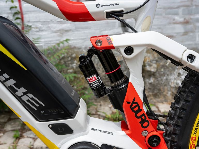 Used Haibike Haibike XDURO DOWNHILL PRO 2016 2016 Mountainbike, Weiß — image 30 of 35