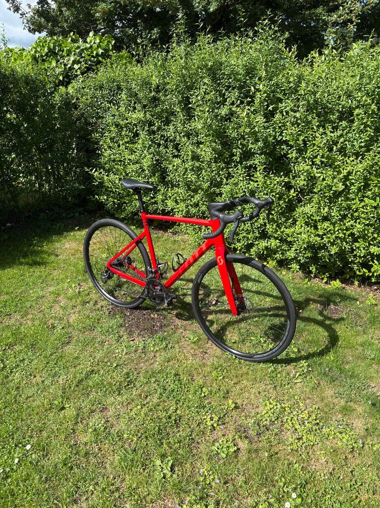Used Scott Speedster Shimano Sora 2023 Road & Gravel, Red — image 2 of 14