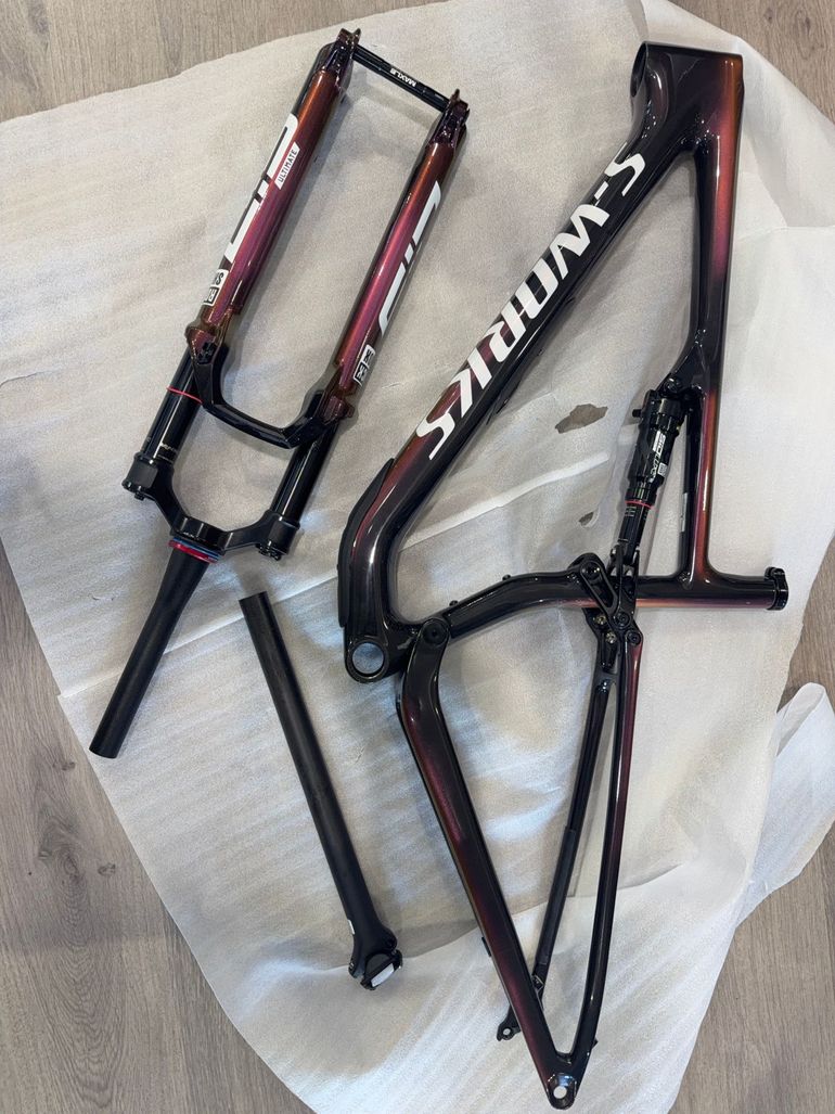 Used Specialized Epic Frameset 2025 Mountainbike — image 4 of 4