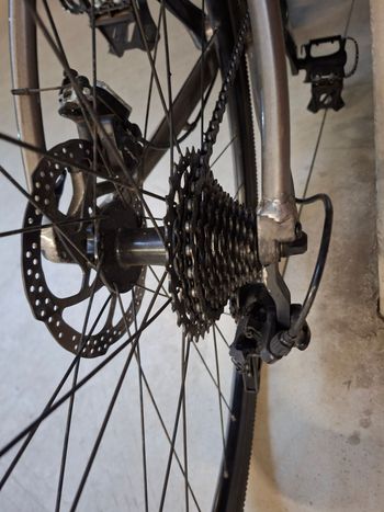 Used TRIBAN RC520 Disc Road Bike - 105 2021 2021 Road & Gravel, Light Gray — image 3 of 8