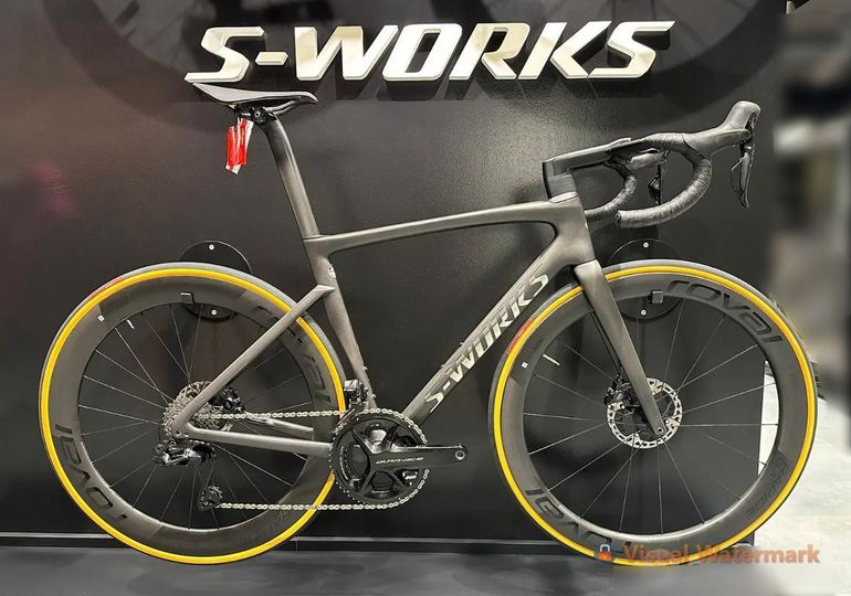Used Specialized S-Works Tarmac SL7 - Shimano Dura-Ace Di2 2022 2022 Road & Gravel — image 1 of 9