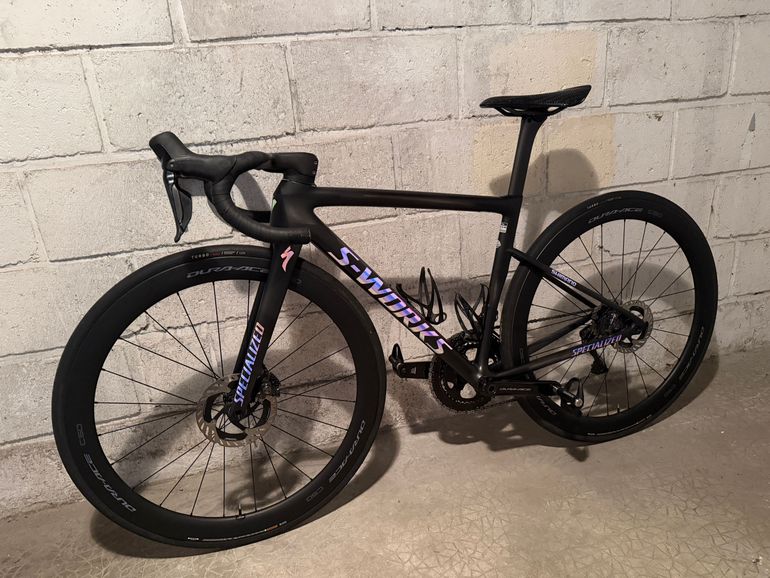 Used Specialized S-Works Tarmac SL8 - Shimano Dura-Ace Di2 2024 2024 Road & Gravel — image 3 of 12