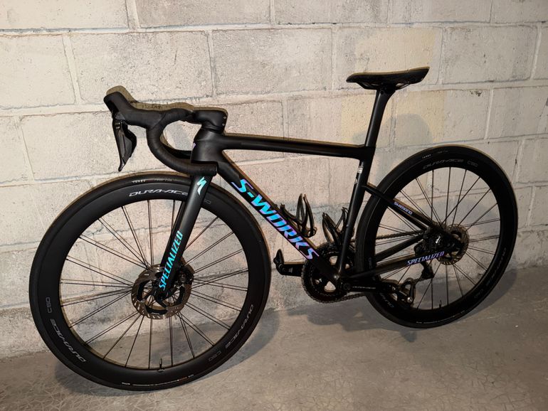 Used Specialized S-Works Tarmac SL8 - Shimano Dura-Ace Di2 2024 2024 Road & Gravel — image 4 of 12