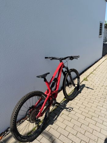 Used YT Industries Capra 29 CORE 2 CF 2025 2025 Mountainbike, Red, 29 — image 3 of 8