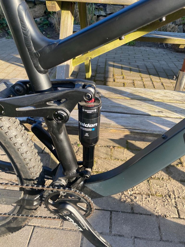 Used Ghost KATO FS ESSENTIAL 2025 2025 Mountainbike, Black, 27.5, 29 — image 6 of 10