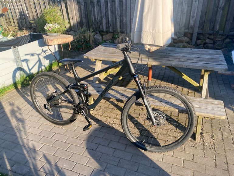 Used Ghost KATO FS ESSENTIAL 2025 2025 Mountainbike, Black, 27.5, 29 — image 1 of 10