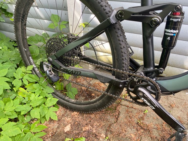 Used Ghost KATO FS ESSENTIAL 2025 2025 Mountainbike, Black, 27.5, 29 — image 3 of 10