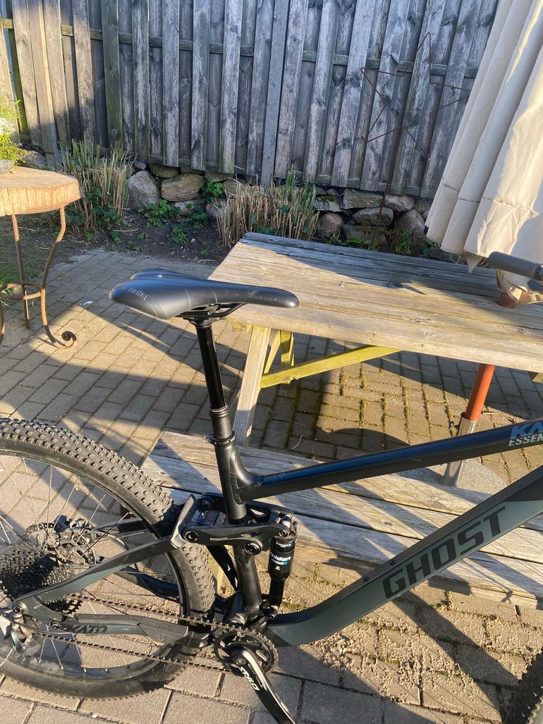 Used Ghost KATO FS ESSENTIAL 2025 2025 Mountainbike, Black, 27.5, 29 — image 4 of 10