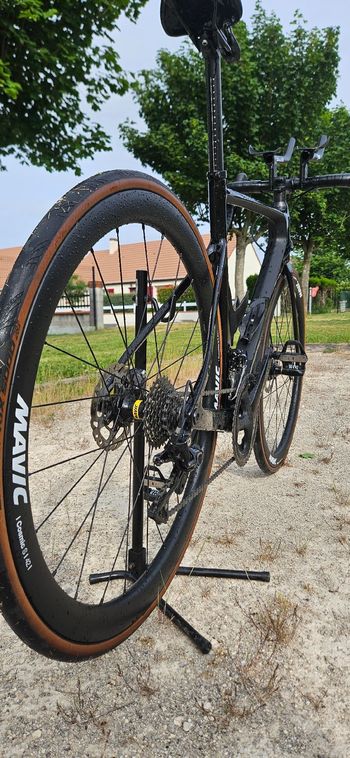 Used Van rysel Edr Shimano 105 2022 Road & Gravel, Black — image 5 of 11