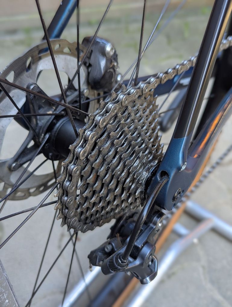 Used Trek Domane Shimano Ultegra 2022 Road & Gravel — image 4 of 9