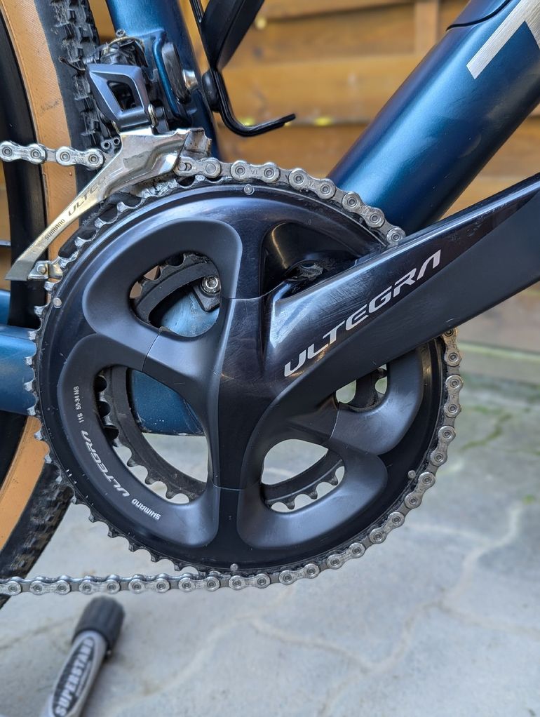 Used Trek Domane Shimano Ultegra 2022 Road & Gravel — image 6 of 9