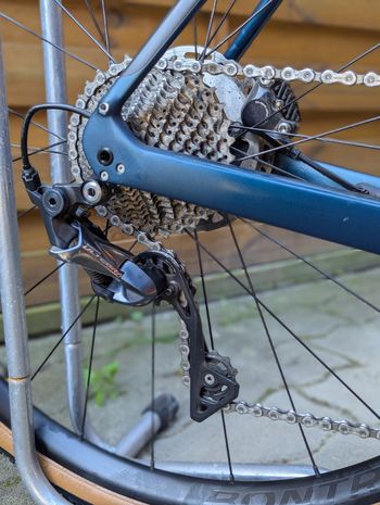 Used Trek Domane Shimano Ultegra 2022 Road & Gravel — image 5 of 9