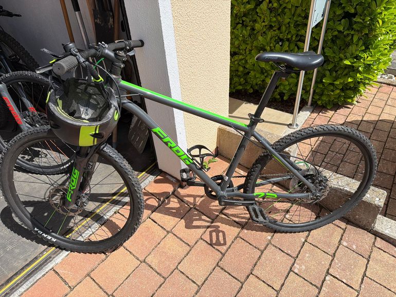 Used Frog Frog Custom Shimano Alivio 2022 Mountainbike, Grigio chiaro — image 2 of 5