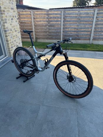 Used Cannondale Scalpel Carbon 3 2023 2023 Mountainbike, Light Gray — image 2 of 12