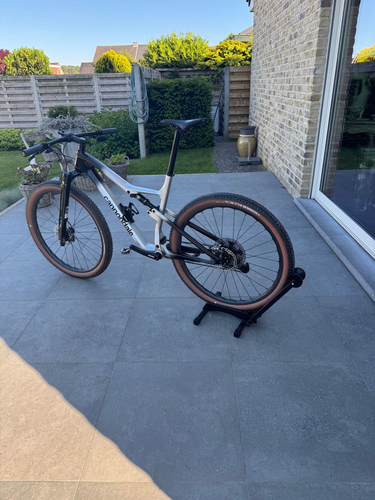 Used Cannondale Scalpel Carbon 3 2023 2023 Mountainbike, Light Gray — image 3 of 12