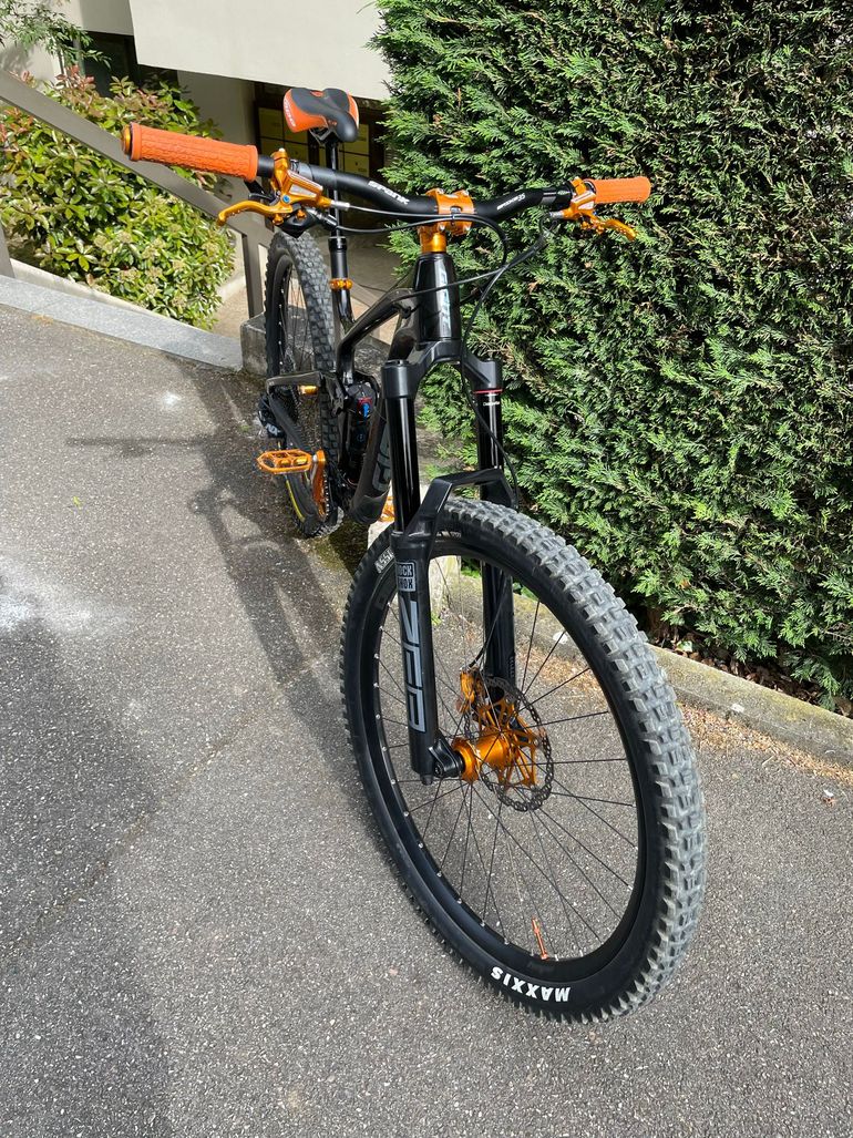 Used Giant Reign Advanced, Pro 29 2 2021 2021 Mountainbike, Black, 29 — image 3 of 9