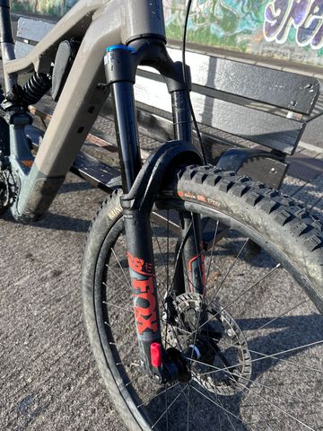 Focus SAM² 6.8 2023 2023 Mountainbike usato, Grigio chiaro — immagine 3 di 6