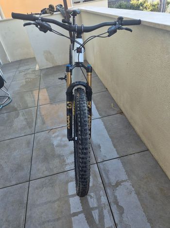Used Santa Cruz TALLBOY X01 / Carbon CC 2024 2024 Mountainbike, Bianco — image 2 of 5