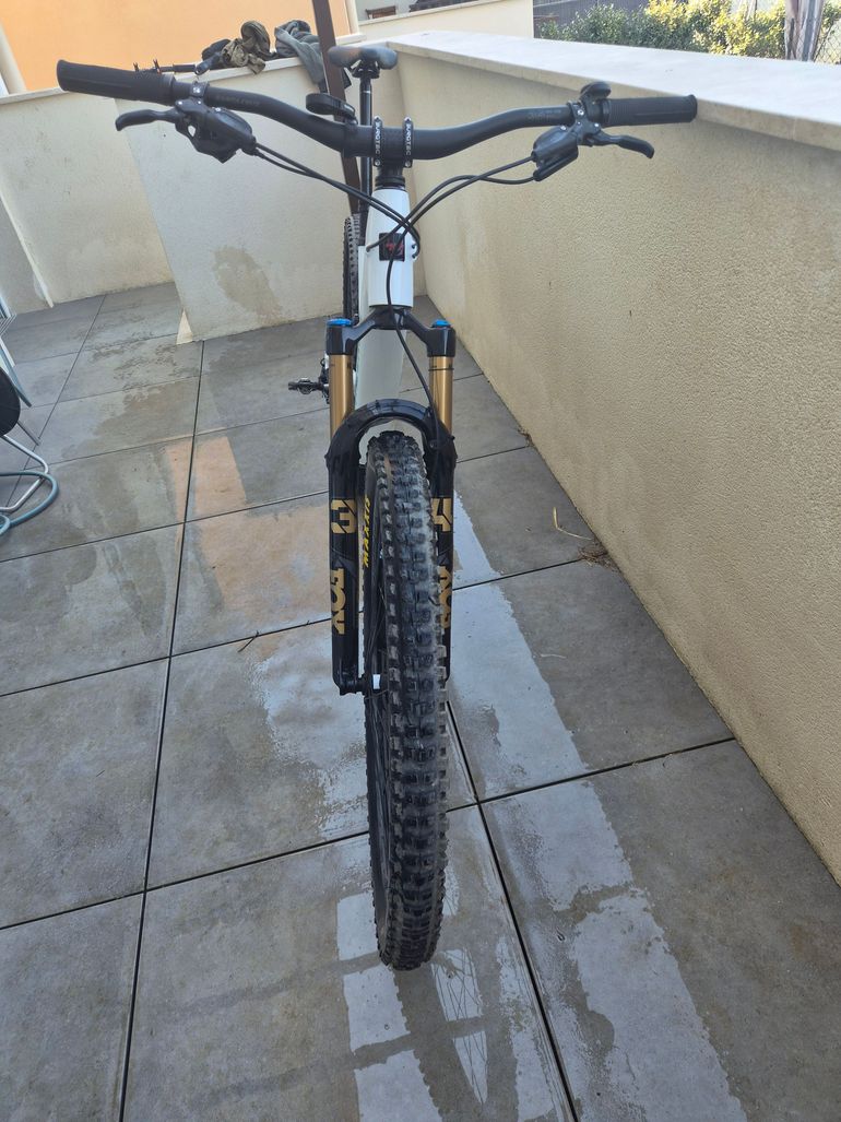 Used Santa Cruz TALLBOY X01 / Carbon CC 2024 2024 Mountainbike, Bianco — image 2 of 5