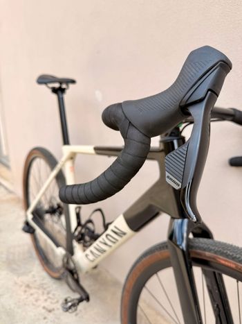 Used Canyon Grail CF SL 7 AXS 2024 2024 Road & Gravel — image 3 of 12