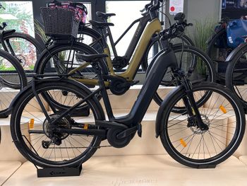 Used CUBE Kathmandu Hyrbid Pro 2026 Urban & Touring