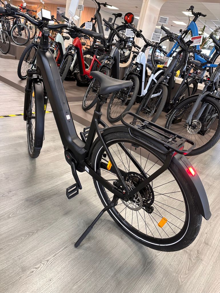 Used CUBE Kathmandu Hyrbid Pro 2026 Urban, Black — image 8 of 8
