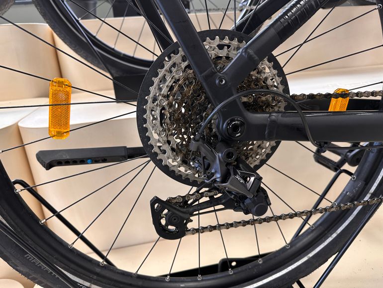 Used CUBE Kathmandu Hyrbid Pro 2026 Urban, Black — image 2 of 8